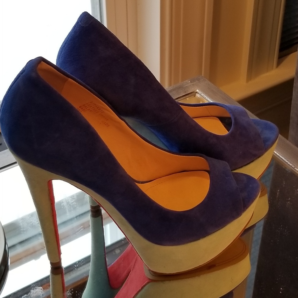 STILETTO PUMPS
